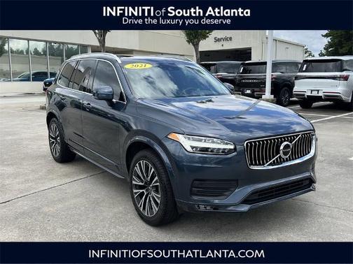 2021 Volvo XC90 T6 Momentum 7 Passenger