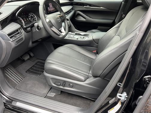 2025 INFINITI QX60 Pure