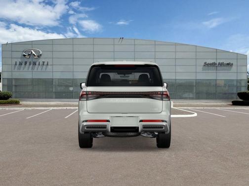 Radiant White 2026 INFINITI QX80 Luxe