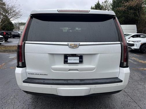 2017 Cadillac Escalade Platinum