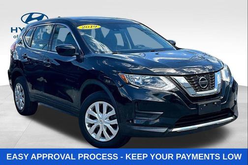 Magnetic Black Pearl 2019 Nissan Rogue S