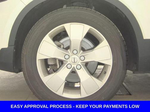 2020 Volvo XC40 T4 Momentum