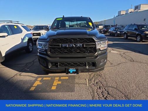 2022 RAM 2500 Tradesman Regular Cab 4x4 8' Box