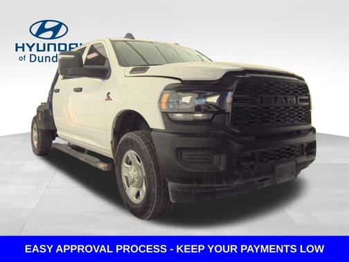 2023 RAM 2500 Tradesman Crew Cab 4x4 8' Box