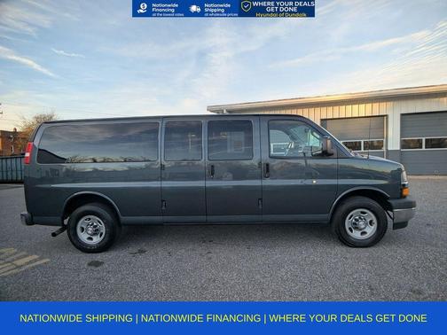 2017 Chevrolet Express 3500 LT