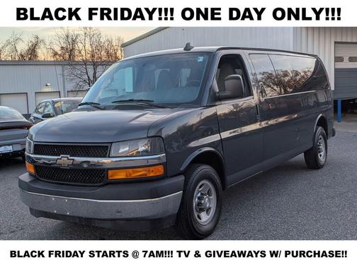 2017 Chevrolet Express 3500 LT