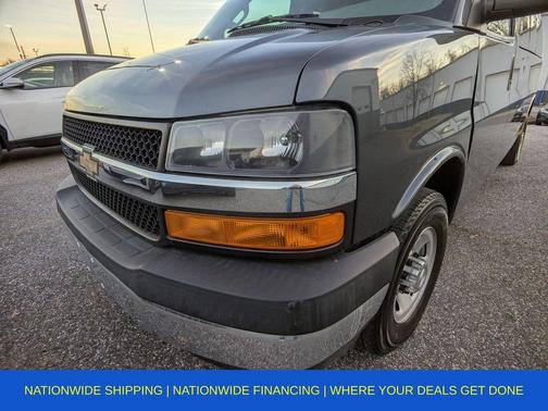 2017 Chevrolet Express 3500 LT