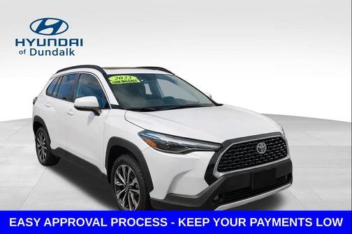 Pearl 2022 Toyota Corolla Cross XLE