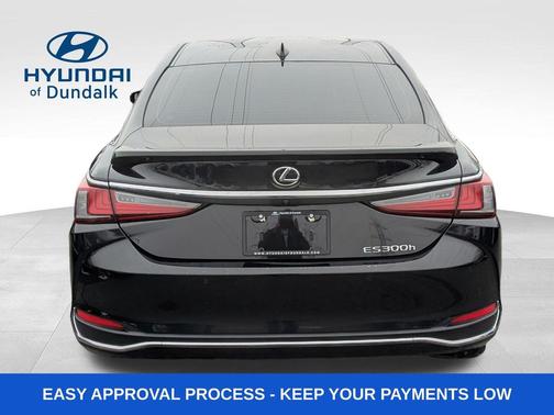 2023 Lexus ES 300h Base