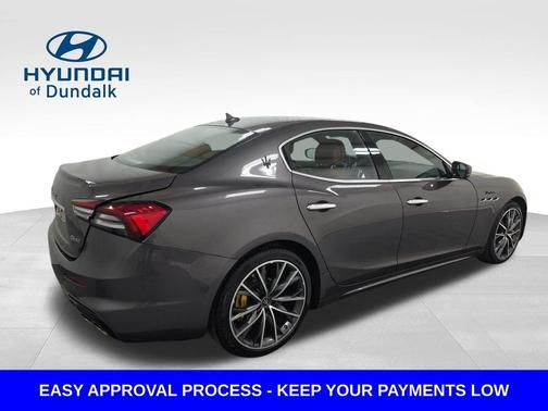 2023 Maserati Ghibli Modena Q4