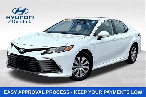 Ice 2024 Toyota Camry Hybrid LE