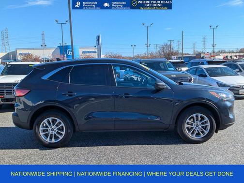 2022 Ford Escape SE