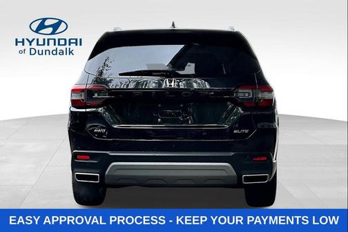Crystal Black Pearl 2024 Honda Pilot Elite