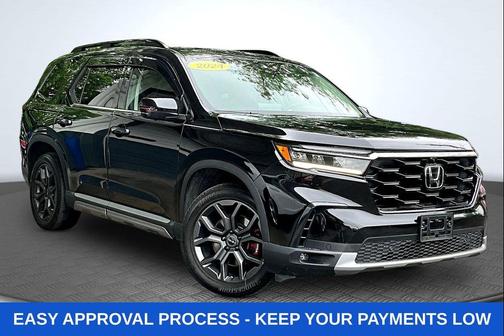 Crystal Black Pearl 2024 Honda Pilot Elite