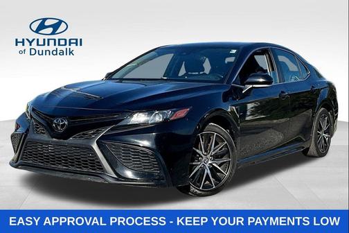 Midnight Black Metallic 2022 Toyota Camry SE