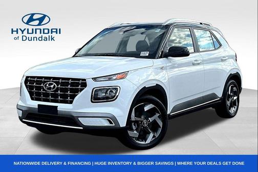 Lunar White w/Black Roof 2026 Hyundai VENUE SEL w/Two-Tone Roof