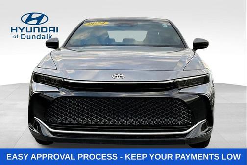 Gray 2024 Toyota Crown Limited