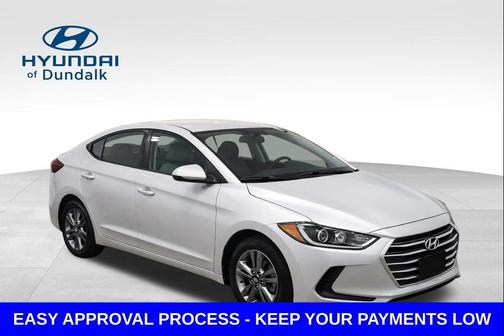 Molten Silver 2017 Hyundai ELANTRA SE
