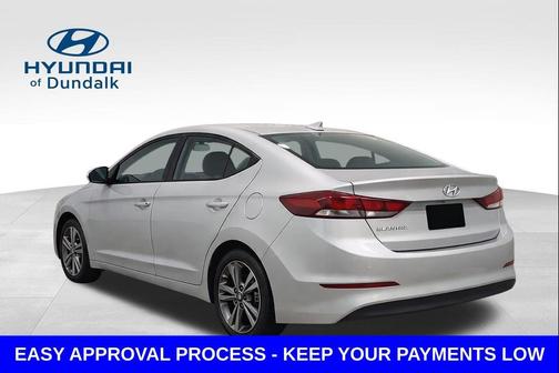 Molten Silver 2017 Hyundai ELANTRA SE