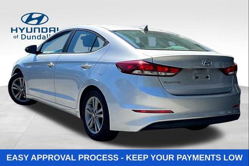 Molten Silver 2017 Hyundai ELANTRA SE