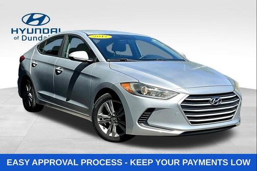 Molten Silver 2017 Hyundai ELANTRA SE