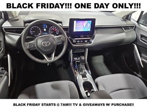 2024 Toyota Corolla Cross LE