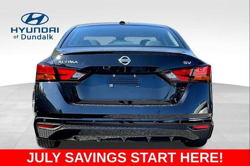 Super Black 2022 Nissan Altima 2.5 SV