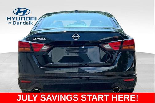 Super Black 2024 Nissan Altima SR FWD