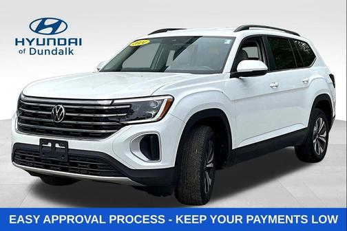 Pure White 2024 Volkswagen Atlas 2.0T SE