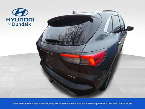 2022 Ford Escape Titanium