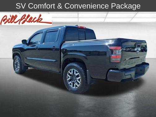 Super Black 2022 Nissan Frontier SV