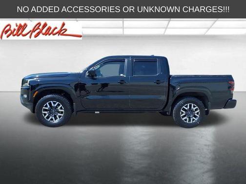 Super Black 2022 Nissan Frontier SV