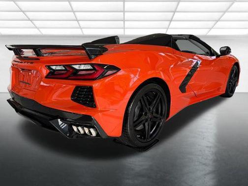 Sebring Orange Tintcoat 2026 Chevrolet Corvette Stingray w/3LT