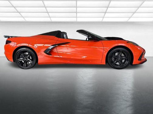 Sebring Orange Tintcoat 2026 Chevrolet Corvette Stingray w/3LT