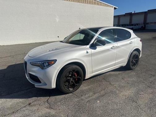 2019 Alfa Romeo Stelvio Quadrifoglio