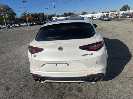 2019 Alfa Romeo Stelvio Quadrifoglio