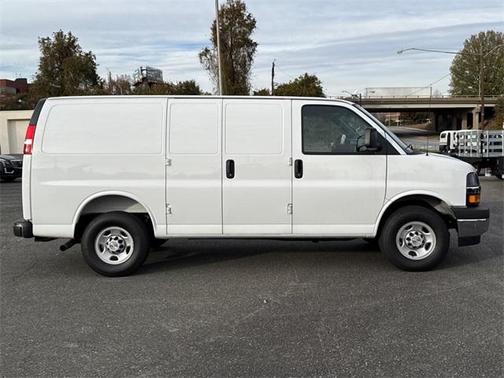 2025 Chevrolet Express 2500 RWD 2500 Regular Wheelbase WT