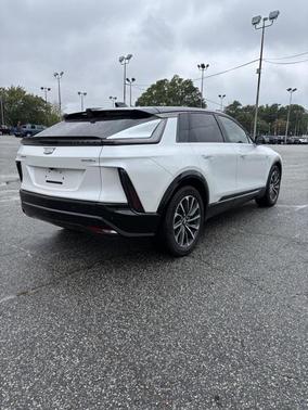 2024 Cadillac LYRIQ Sport