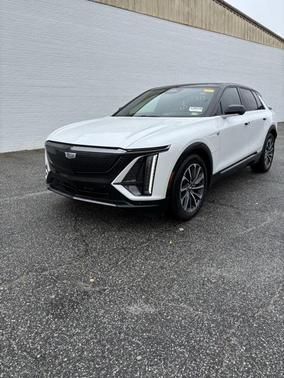 2024 Cadillac LYRIQ Sport