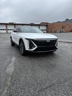 2024 Cadillac LYRIQ Sport