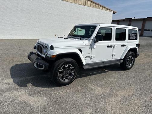 2024 Jeep Wrangler 4-Door Sahara 4x4