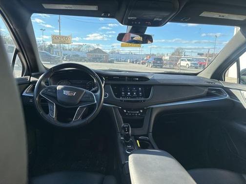 2023 Cadillac XT5 Luxury