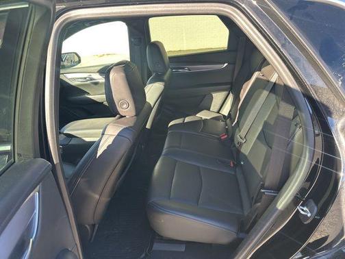 2023 Cadillac XT5 Luxury