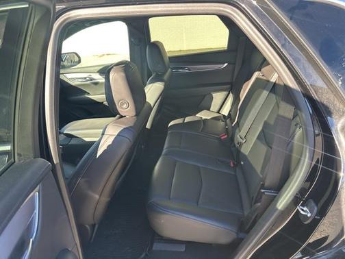 2023 Cadillac XT5 Luxury