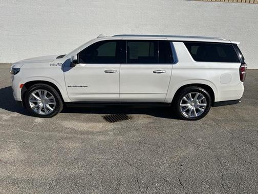 2022 Chevrolet Suburban 4WD High Country