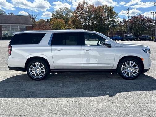 2022 Chevrolet Suburban 4WD High Country