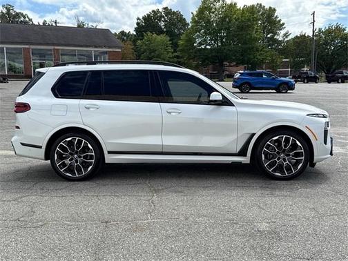 2024 BMW X7 xDrive40i