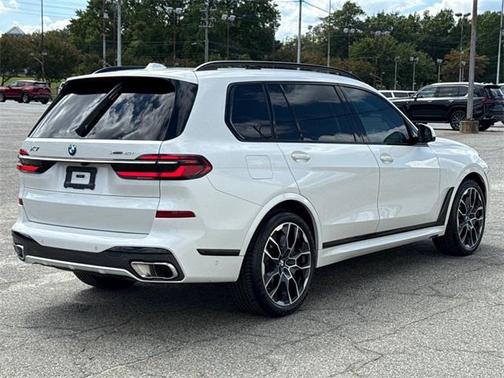 2024 BMW X7 xDrive40i