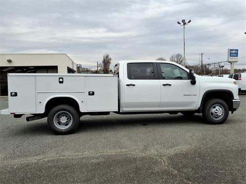 2026 Chevrolet Silverado 3500 WT