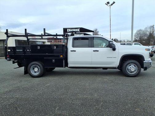 2026 Chevrolet Silverado 3500 WT